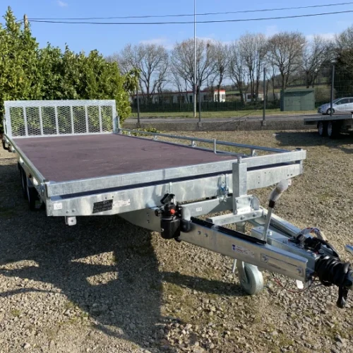 Remolque bajo ruedas – MMA: 2500 kg – 2 ejes con freno – 506 x 215 cm